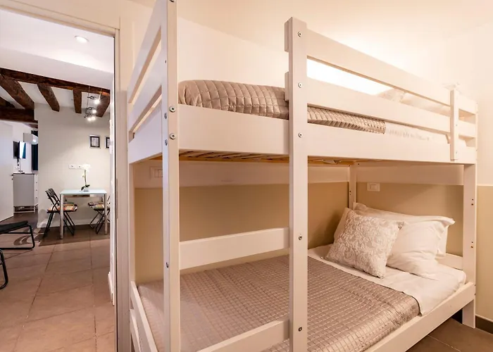 San Giacomo pied-a-terre house